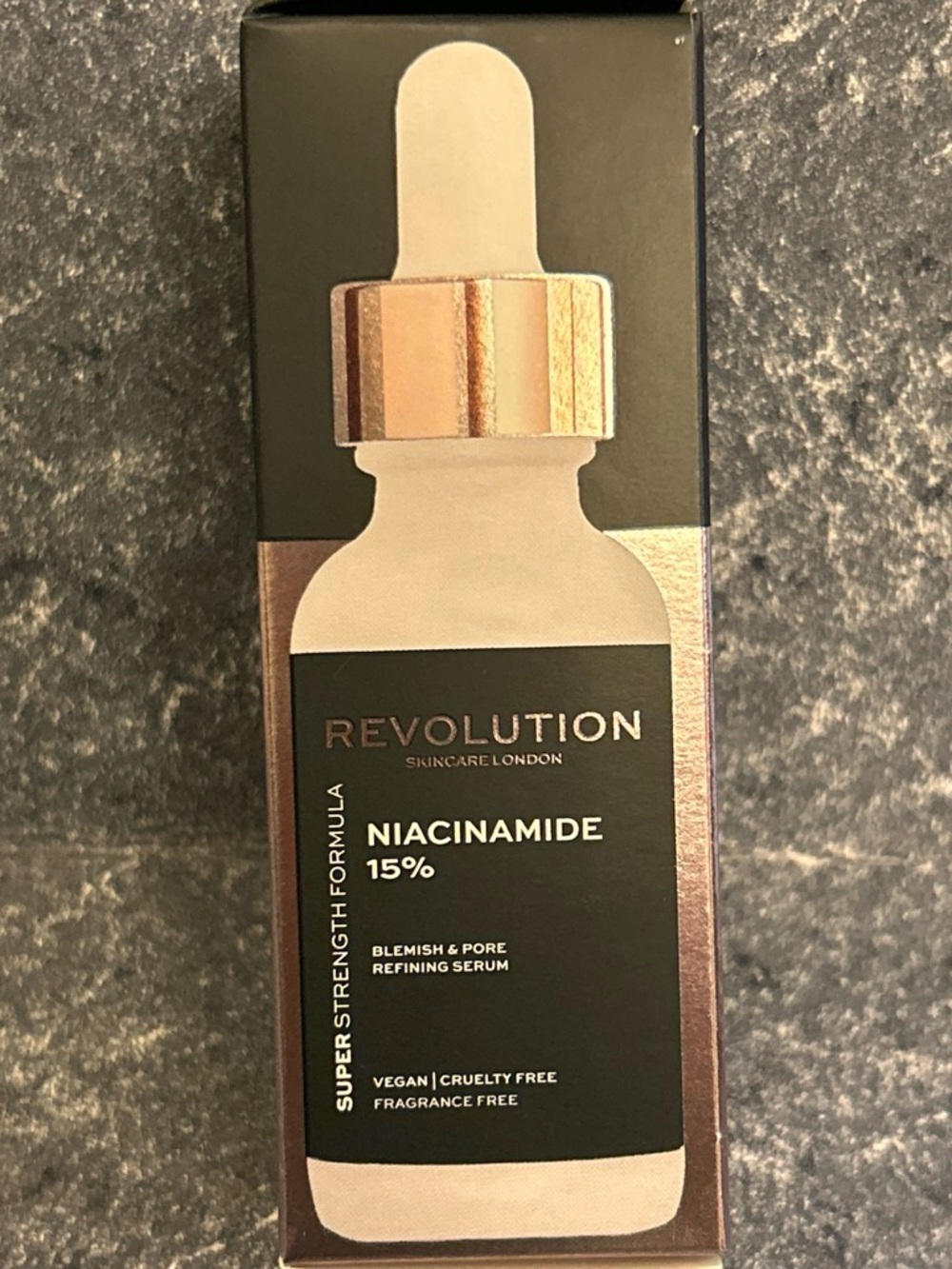 Revolution Niacinamide 15% Blemish & Pore Refining Serum -